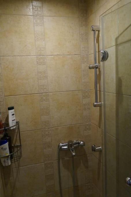 Apartment With A Garden, Bbq, Swimming Pool And Jacuzzi Dhráfi Exterior foto